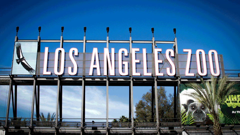 Los Angeles Zoo entrance sign