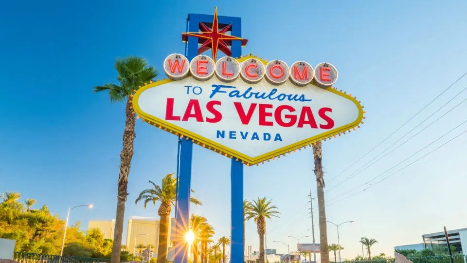 Las Vegas welcome sign sunlight